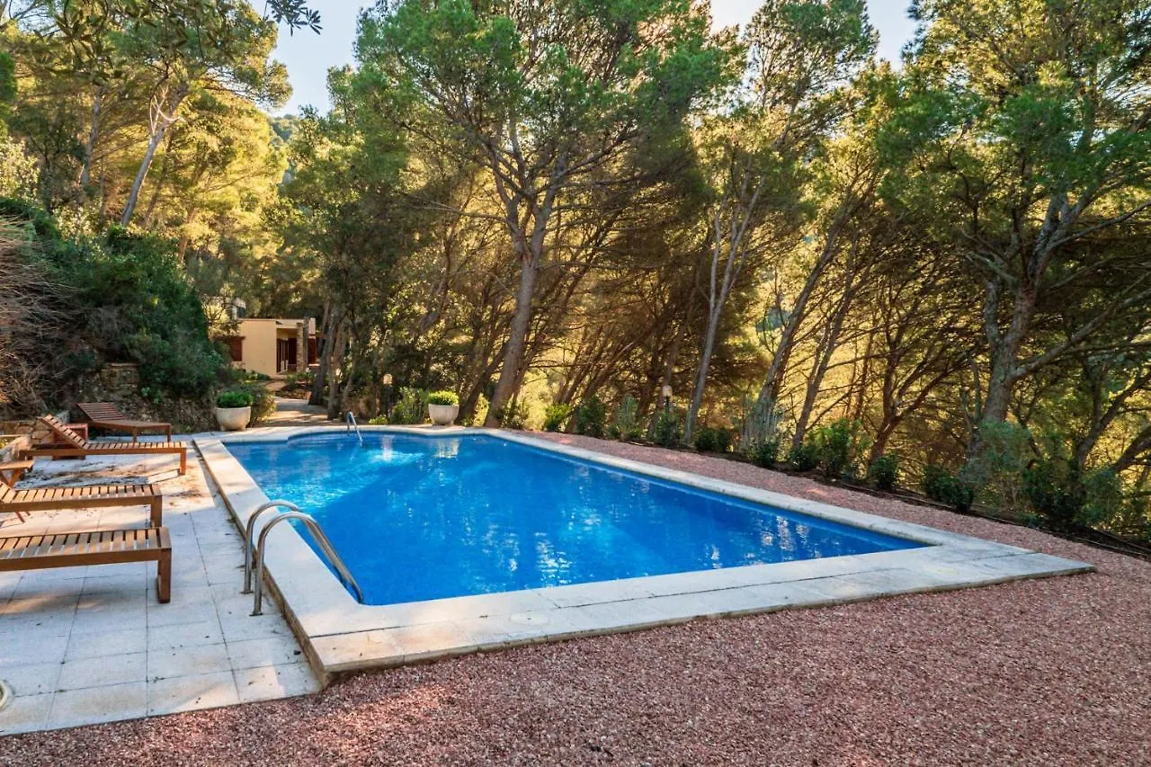 Sr-51 Begur Sa Riera 9 Pax location